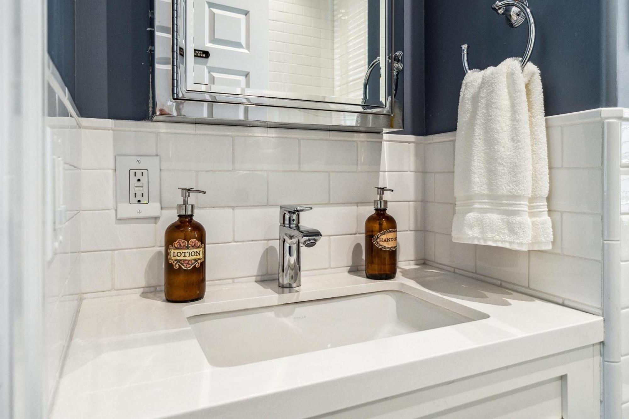 סן פרנסיסקו Historic & Charming Victorian Home Sleeps 11 מראה חיצוני תמונה
